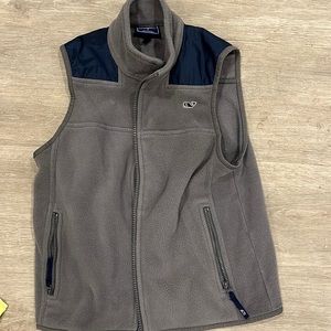 Boys vineyard vines fleece vest